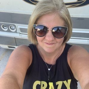 Meet your Posher, Gretchen